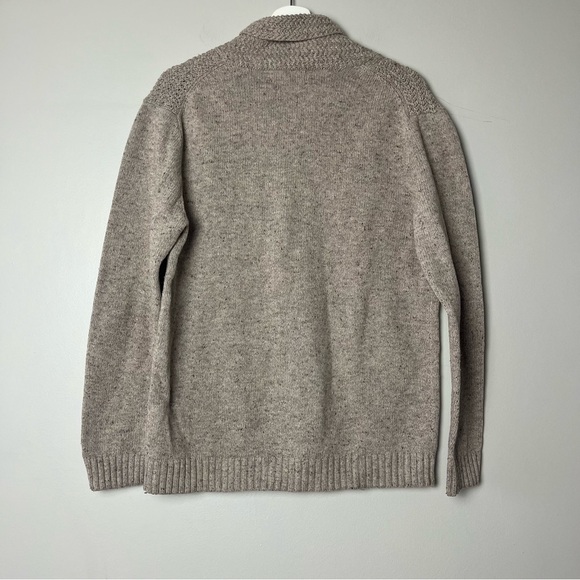 Roundtree & Yorke Wool Blend Cream Sweater Medium - Picture 6 of 12